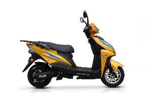 三雅 
迅乐 SY8-XL60电动摩托车
