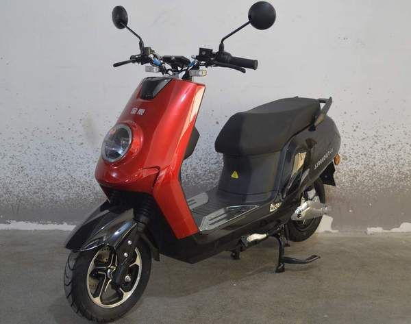 创新 
 JJ800DQT-4电动摩托车